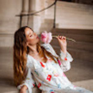 Meet your Posher, Iva